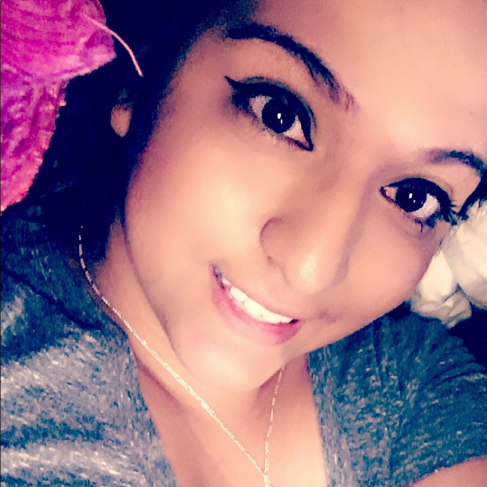 Meet your Posher, Sulema